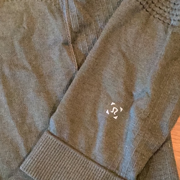 EUC Lululemon performance jacket - Picture 3 of 5